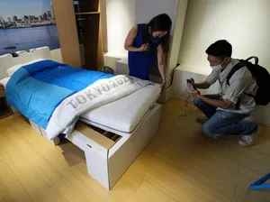 Cegah COVID-19, Atlet Olimpiade 2020 Tidur di Ranjang Kardus Antiseks