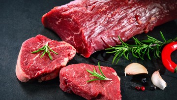 Apa Bahaya Makan Daging Kurban Terlalu Banyak? Ini Kata Dokter Gizi