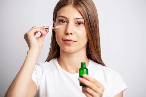 Skincare mengandung ceramide untuk wajah glowing bercahaya/ Foto: Freepik.com