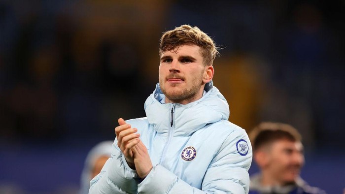 LONDON, ENGLAND - MAY 18: Timo Werner of Chelsea applauds after the Premier League match between Chelsea and Leicester City at Stamford Bridge on May 18, 2021 in London, England. (Photo by Catherine Ivill/Getty Images)