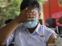 Vaksinasi Pelajar Sasar Siswa di Pekanbaru