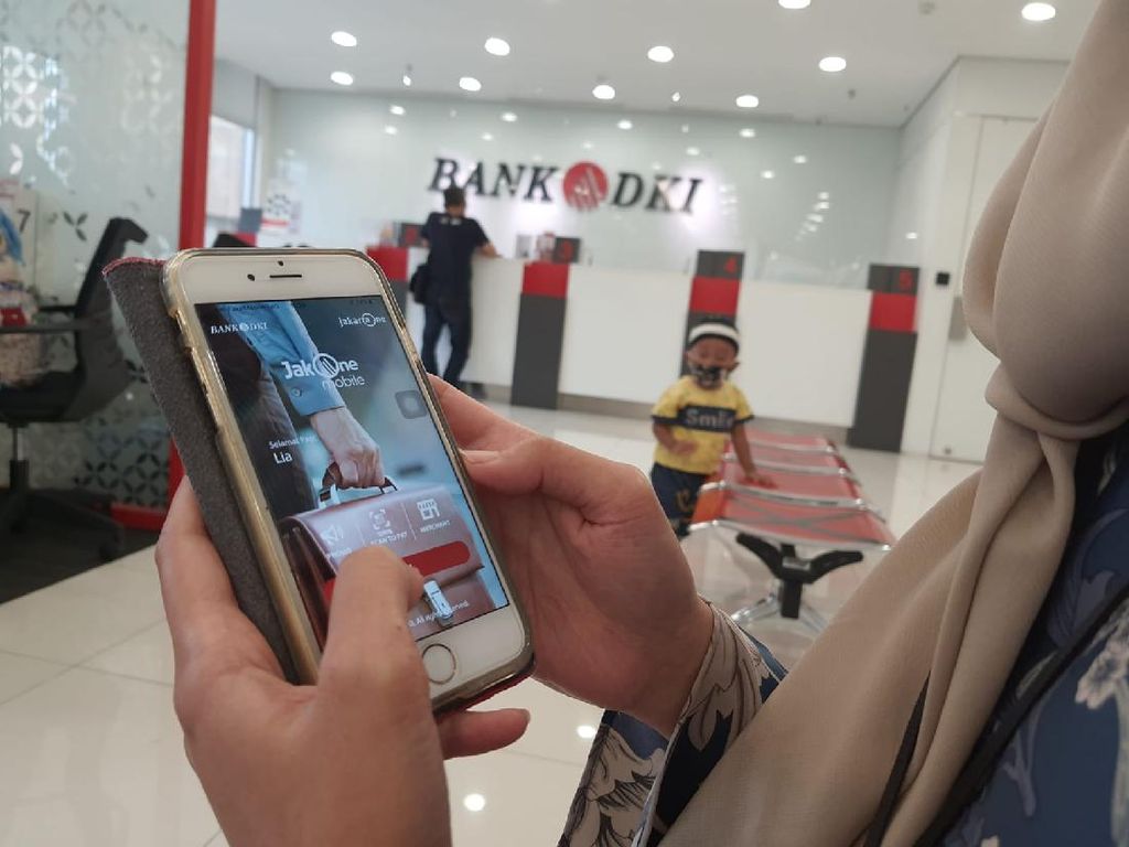Bank DKI Buka Suara Soal 2 Eks Pejabat Divonis 4 Tahun Terkait Kredit Macet Bank DKI Buka Suara Soal 2 Eks Pejabat Divonis 4 Tahun Terkait Kredit Macet