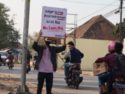 Soroti PPKM Darurat, Barudak Majalaya Bandung Curhat Lewat Poster