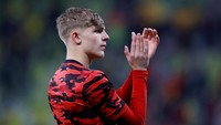 Brandon Williams. Full back 20 tahun ini sudah beberapa kali dapat kesempatan tampil buat tim utama MU selama dua musim terakhir. Yang dibutuhkan sekarang adalah dipinjamkan agar dapat main rutin dan tambahan pengalaman. (Foto: Getty Images/Kacper Pempel - Pool)