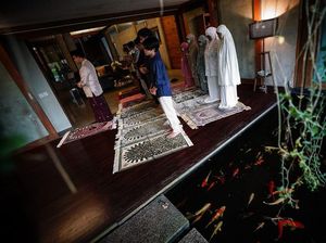 Salat Idul Adha di Rumah karena Pandemi, Anies Bicara Hikmah Keluarga