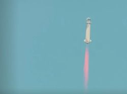 Keren! Orang Terkaya Dunia Berhasil Gapai Antariksa