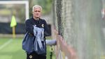 Cara Mourinho Ubah Mentalitas AS Roma