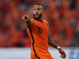 Memphis Depay Mau Gabung Barcelona Karena Hal Ini
