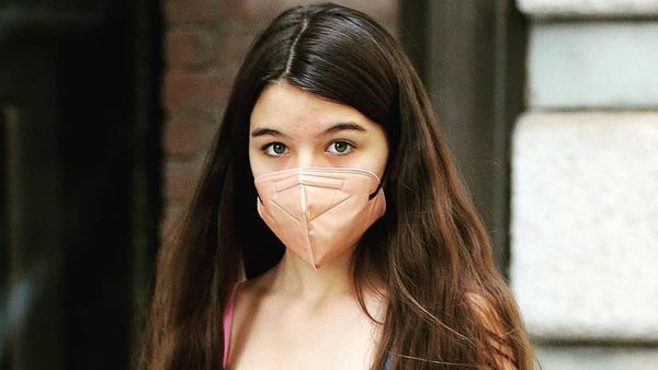 10 Transformasi Suri Cruise, Cantiknya Putri Tom Cruise Beranjak Dewasa