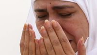 Foto: Tangis Jemaah Haji di Tengah Pandemi