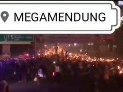 Viral Video Dinarasikan Pawai Obor Jebol Penyekatan di Puncak, Ini Faktanya