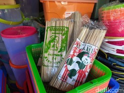 Pembeli Tusuk Sate di Surabaya Turun Jika Dibanding Idul Adha Tahun Lalu