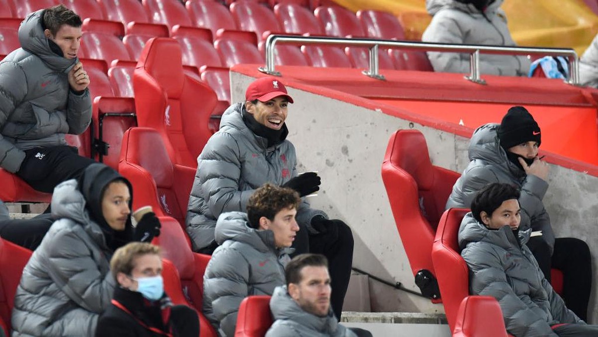 Virgil van Dijk sudah menepi selama sekitar sembilan bulan akibat cedera lutut parah (Foto: Getty Images/Pool)