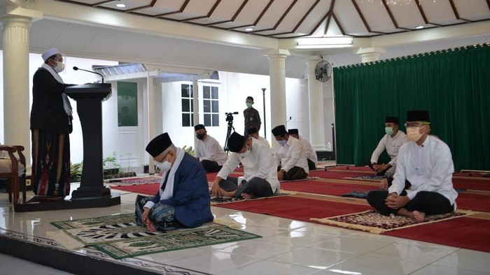 Wapres Maruf Amin Salat Idul Adha di Rumah Dinas (dok. Setwapres) Wapres Maruf Amin Salat Idul Adha di Rumah Dinas (dok. Setwapres)