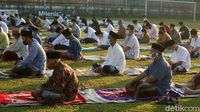 Warga Kudus Salat Idul Adha dengan Prokes ketat