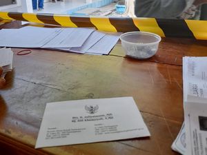 Nama Bupati Karanganyar-Istri di Bansos Baznas, Pakar UNS: Potensi Pidana! Nama Bupati Karanganyar-Istri di Bansos Baznas, Pakar UNS: Potensi Pidana!
