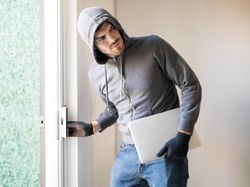 Spesialis Bobol Kos-Kampus di Makassar Ditangkap Usai Buron 8 Bulan