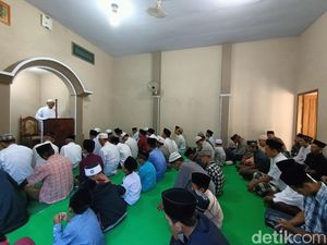 Jemaah Aboge di Probolinggo Gelar Salat Idul Adha, Sayang Tanpa Prokes
