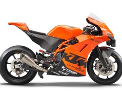 KTM RC 8C 2022 Dirilis: Tenaga Tembus 128 dk, Bobot Cuma 140 kg!