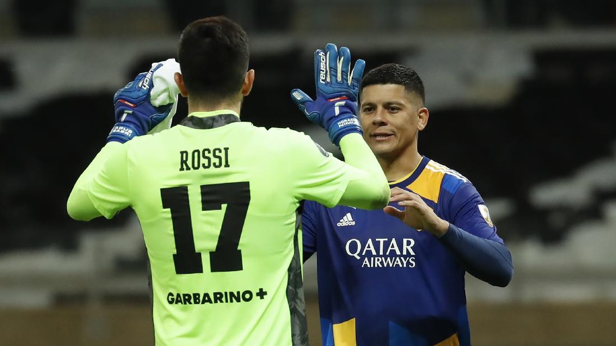 Eks pemain MU Marcos Rojo diduga pukul petugas dalam ricuh Copa Libertadores. (Foto: Getty Images/Pool)