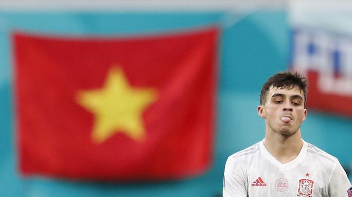 Spains forward Pedri reacts before the UEFA EURO 2020 quarter-final football match between Switzerland and Spain at the Saint Petersburg Stadium in Saint Petersburg on July 2, 2021. (Photo by MAXIM SHEMETOV / POOL / AFP)