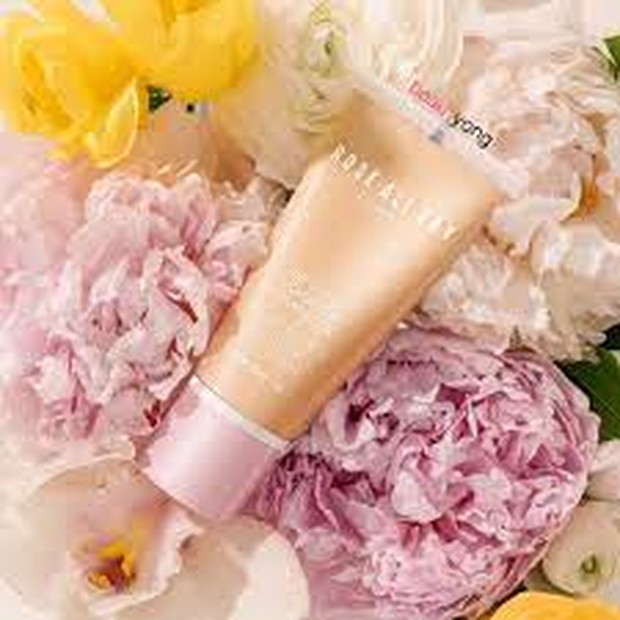 Rose All Day The Realest Lightweight Foundation/foto:shopee.co.id Rose All Day The Realest Lightweight Foundation