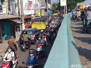 PPKM Darurat Diperpanjang, Jalan Tikus di Surabaya Macet