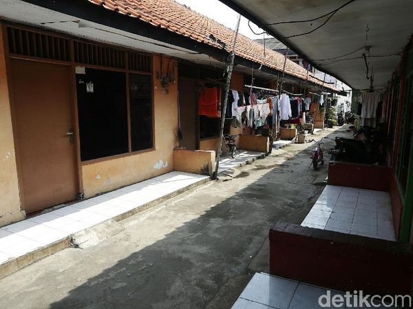 Sepinya Aktivitas Penghuni Kontrakan di Bekasi Saat PPKM Darurat