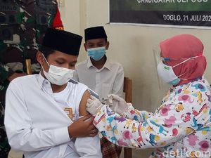 Dorong Herd Immunity, 7 Ponpes di 7 Kota Gelar Vaksinasi COVID-19