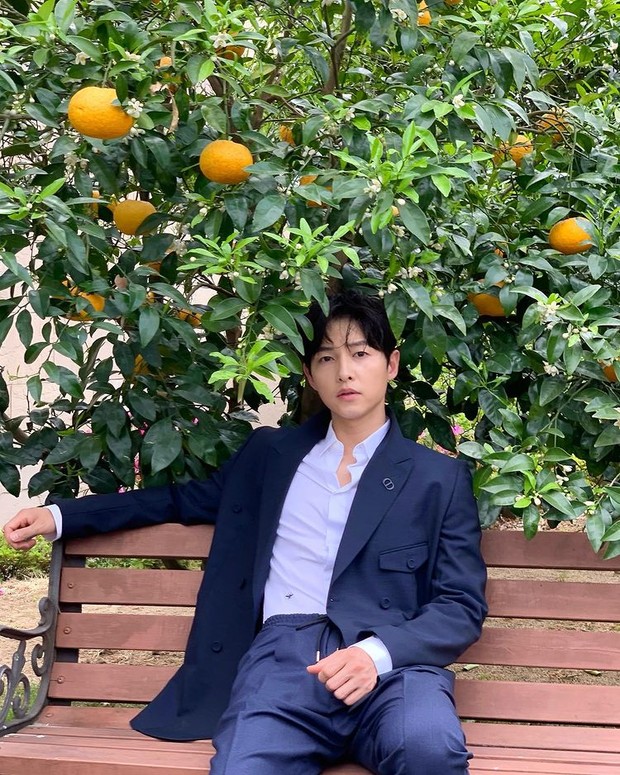 Song Joong Ki akan bintang drama fantasi (foto: instagram.com/hi_songjoongki)