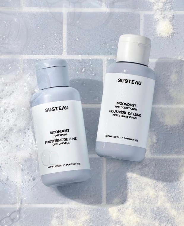 SUSTEAU MOONDUST Hair Wash dan SUSTEAU MOONDUST Hair Conditioner/ sumber: instagram.com/susteauofficial/ SUSTEAU MOONDUST Hair Wash dan SUSTEAU MOONDUST Hair Conditioner menjadi jawaban produk perawatan rambut yang lebih ramah lingkungan dan ekonomis.