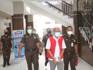 Jadi Tersangka Korupsi Rp 35 M, Eks Pimpinan Bank di Sumut Ditahan Kejaksaan