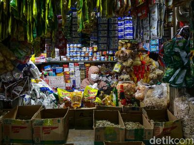 Turunnya Omzet Pendapatan Pedagang Selama Masa PPKM Darurat