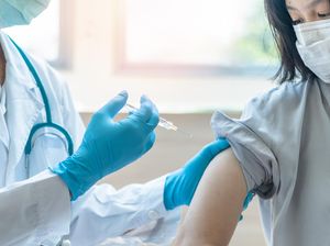 Badan Obat Eropa Sebut Vaksin COVID-19 Tidak Bikin Gangguan Menstruasi Badan Obat Eropa Sebut Vaksin COVID-19 Tidak Bikin Gangguan Menstruasi