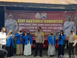 Vaksinasi COVID-19 di Jombang Sasar Mahasiswa, Ormas hingga Ojol