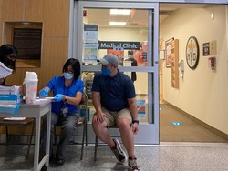 Tren Wisata Vaksin, Indonesia Siap Tidak Ya?