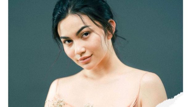 Yuk! Intip Pesona Seksi Ariel Tatum Saat Kulineran