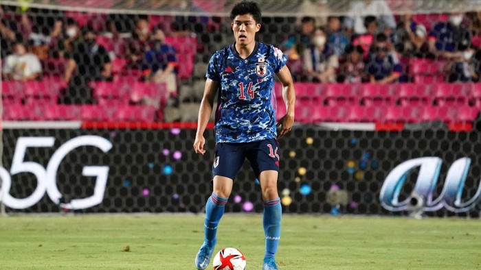 Cabor sepakbola di Olimpiade diikuti tim-tim U-23 untuk masing-masing negara. Meski begitu, para peserta dapat 3 pemain senior untuk bertarung membela negaranya