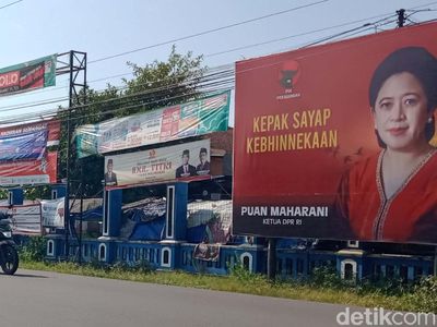 Baliho Tokoh Partai Mejeng di Klaten saat PPKM Darurat