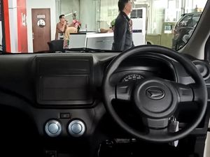 Mobil Super Murah Ini Dijual Tanpa AC dan Audio, tapi Kenapa Nggak Laris?