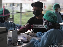 Wajib Booster, KAI Tambah Layanan Vaksinasi Gratis di Stasiun