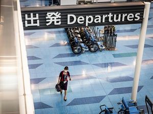 Langkah Jepang Perketat Aturan Perjalanan Pelancong dari China Langkah Jepang Perketat Aturan Perjalanan Pelancong dari China
