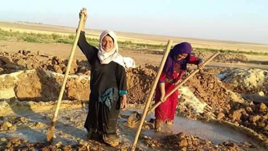 10 Foto Suasana Desa Tanpa Pria, Dihuni Para Janda Hingga Korban KDRT 10 Foto Suasana Desa Tanpa Pria, Dihuni Para Janda Hingga Korban KDRT