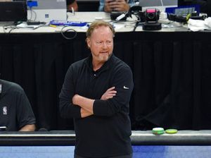 Mike Budenholzer: Empat Gelar sebagai Asisten, Akhirnya Punya Cincin NBA Mike Budenholzer: Empat Gelar sebagai Asisten, Akhirnya Punya Cincin NBA