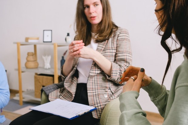 mudah terpengaruh/Foto:pexels.com/shvets-production mudah terpengaruh