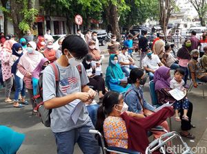 Antusias Pedagang Pasar di Boyolali Ikut Vaksinasi COVID-19
