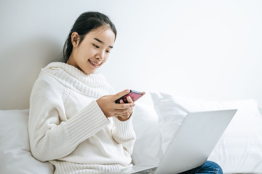 Pentingnya membatasi media sosial/ sumber: freepik.com/ jcomp