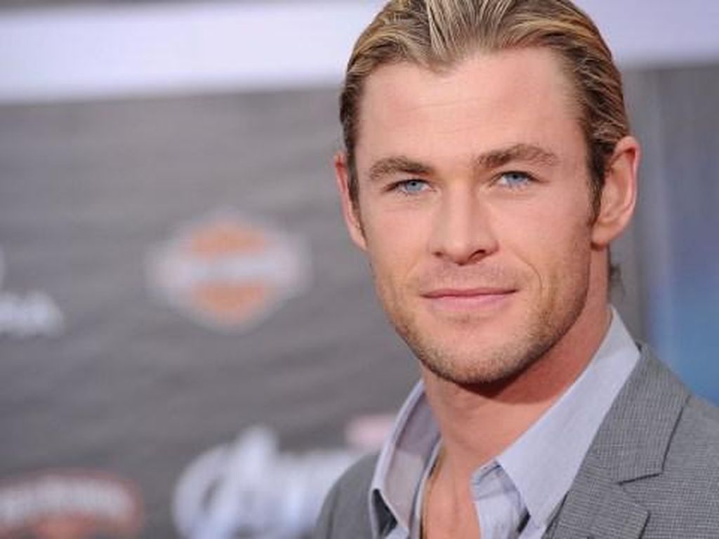 7 Potret Chris Hemsworth, Pemeran Thor yang Berisiko Kena Alzheimer