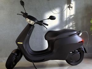 Gegara Banyak Motor Listrik Meledak, BYD Mau Bikin Baterai yang Aman