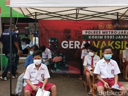 Cerita Anak-anak Divaksin COVID di SDN 01 Duri Pulo: Nggak Takut Disuntik